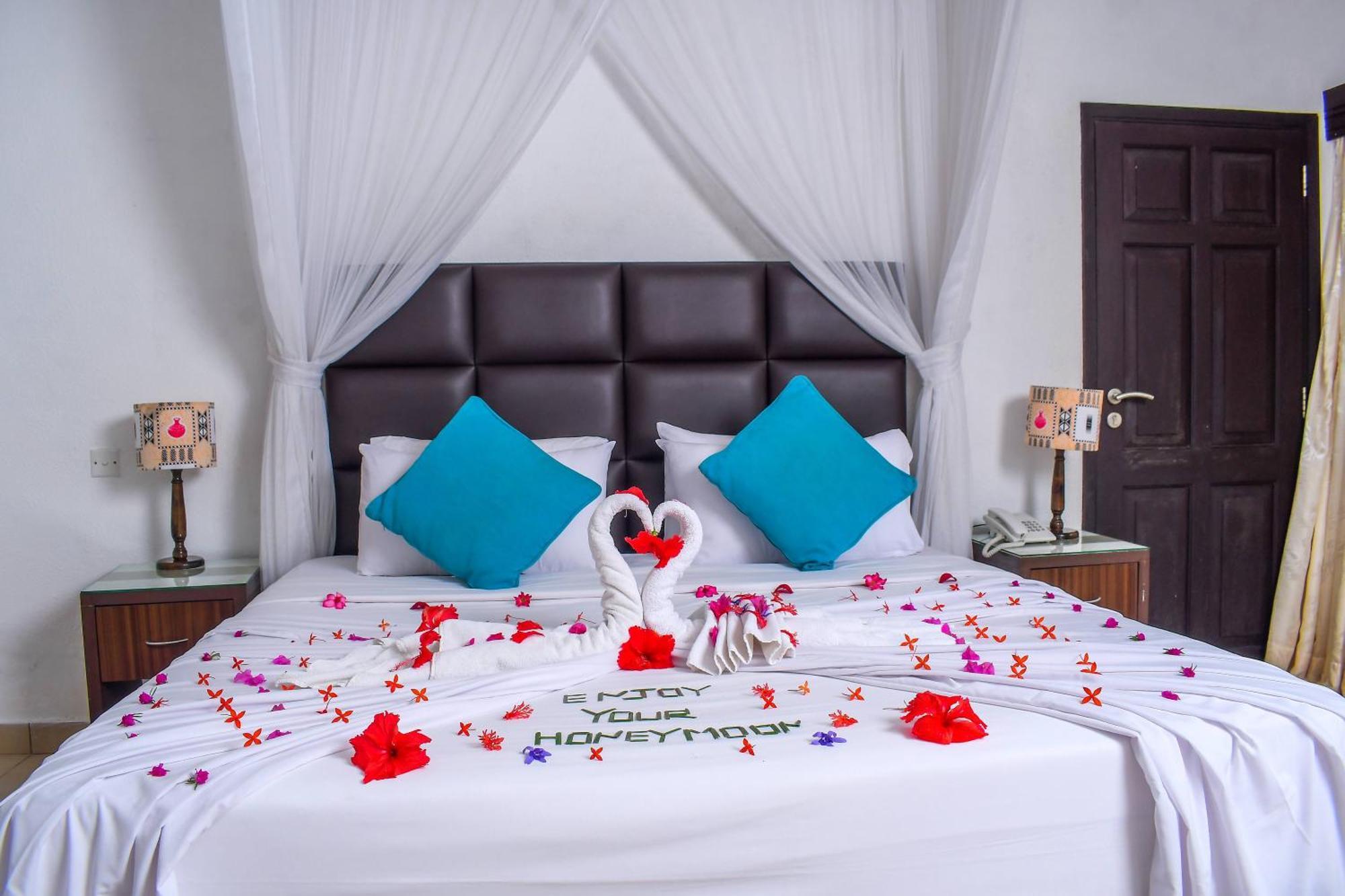 นยาลี ซัน อัฟริกา บีช โฮเทล แอนด์ สปา Hotel มอมบาซา ภายนอก รูปภาพ